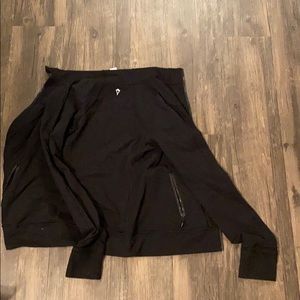 i am selling a ivivva jacket. size 10